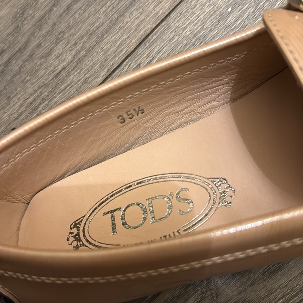 Tod's Beige Leather Horsebit Loafers - Picture 4 of 4